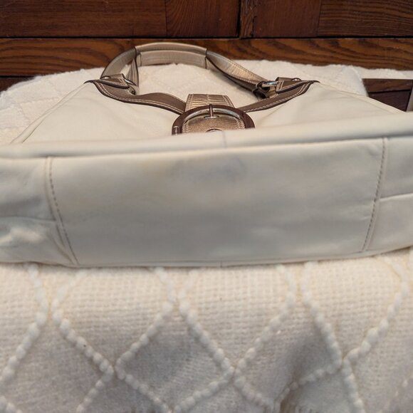 Coach F17219 Soho Lynn Ivory White & Gold Leather Hobo Shoulder Bag Purse - Picture 7 of 16